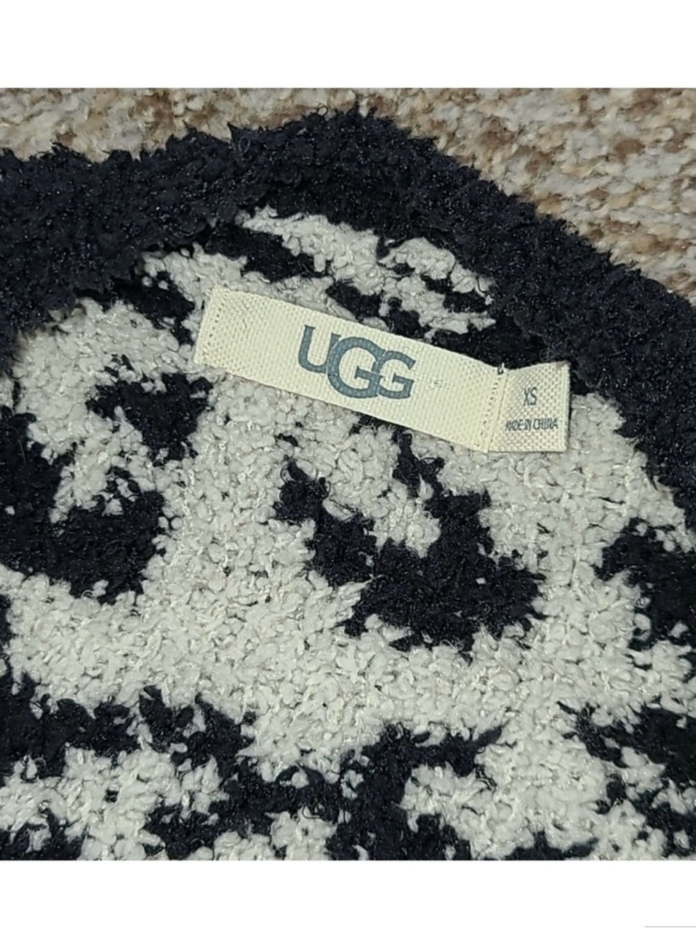 UGG Sweater Coat - Picture 3 of 7